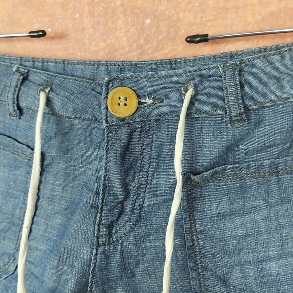 🍄3/50$🍄 Element chambray light denim shorts size 28 - Picture 2 of 6